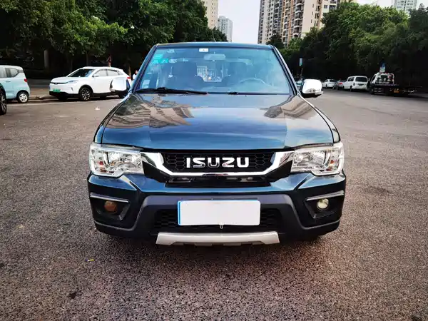 Isuzu Pickup 2016