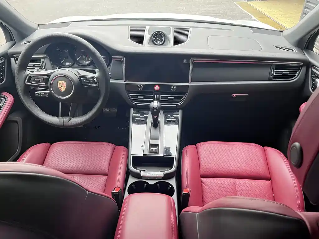 Porsche Macan 2025 — фото 11