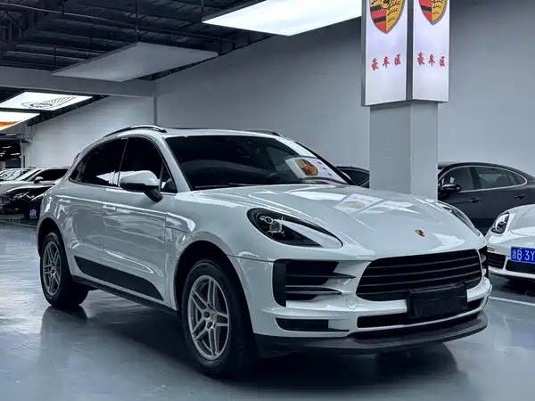 Porsche Macan 2020