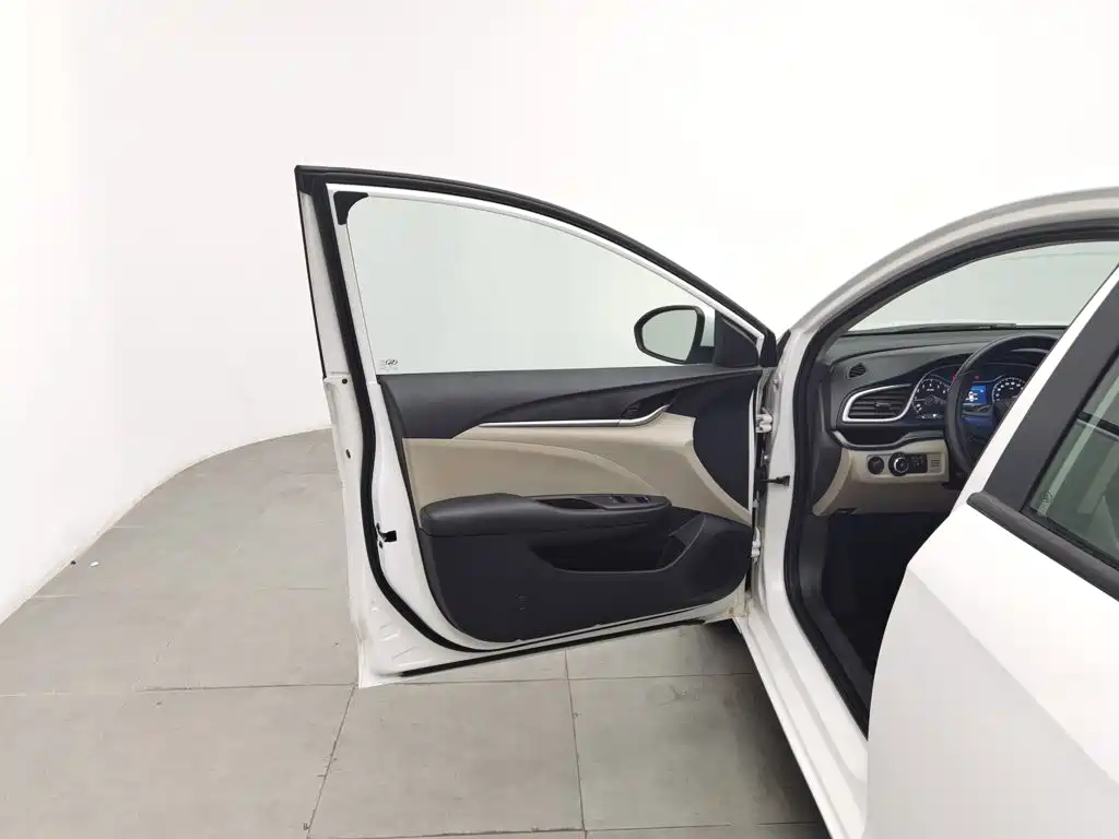 Buick Excelle GT 2017 — фото 8