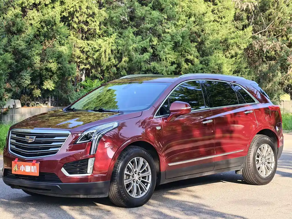 Cadillac XT5 2019 — фото 1
