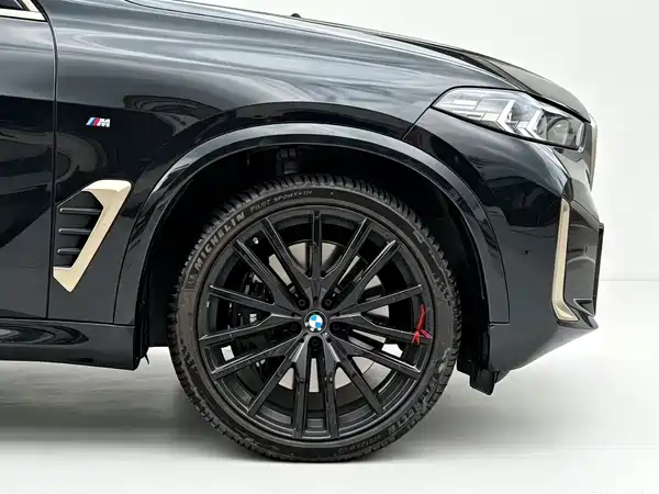 BMW X5 2025