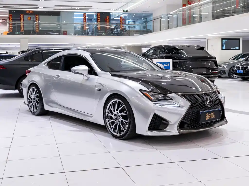 Lexus RC F 2016 — фото 3