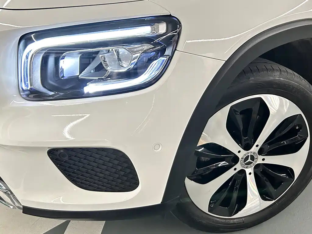 Mercedes-Benz GLB 2022 — фото 11