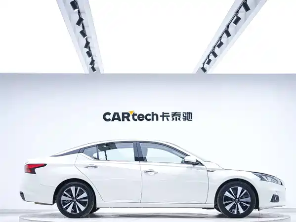 Nissan Teana 2021