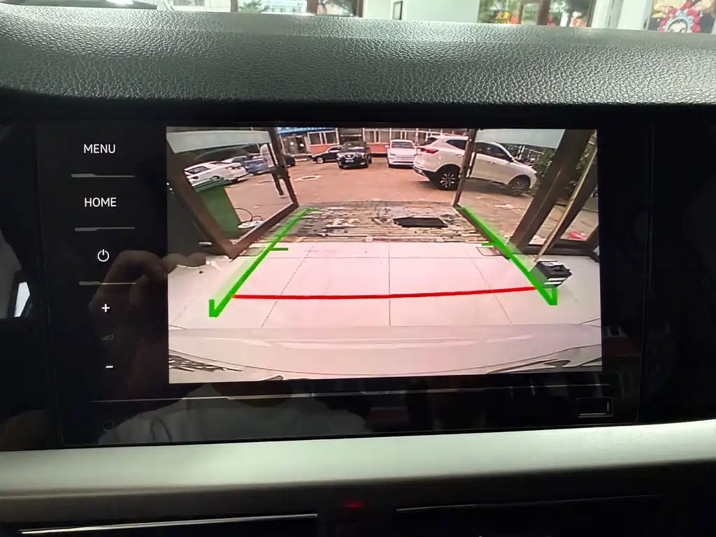 Volkswagen Lavida 2022 — фото 12