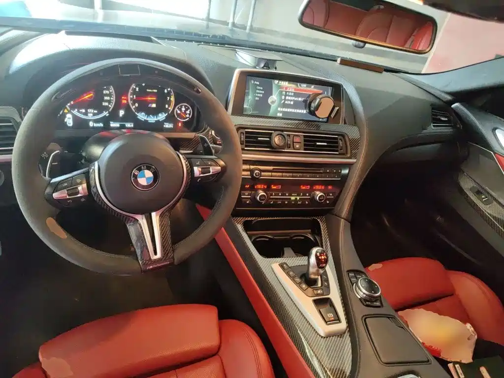 BMW M6 2014 — фото 10