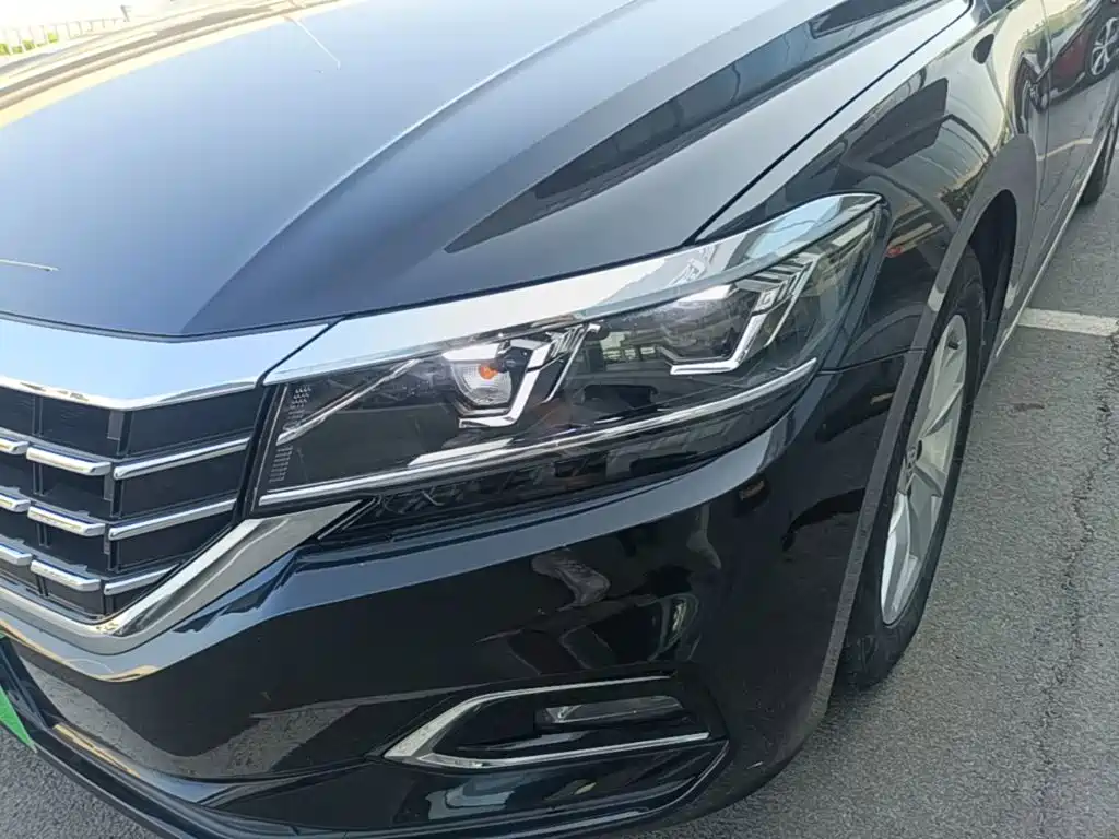 Volkswagen Passat 2021 — фото 24