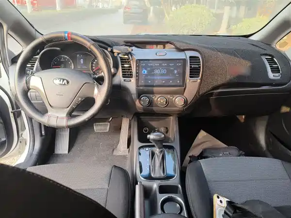 Kia K3 2016
