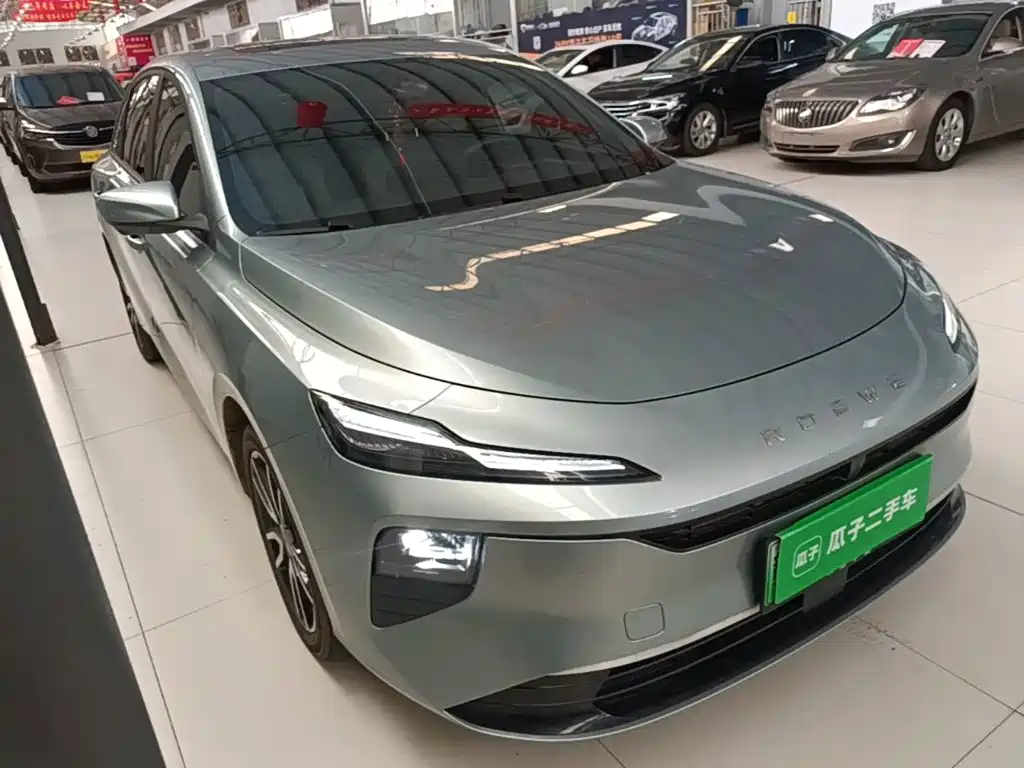 Roewe D6 2025