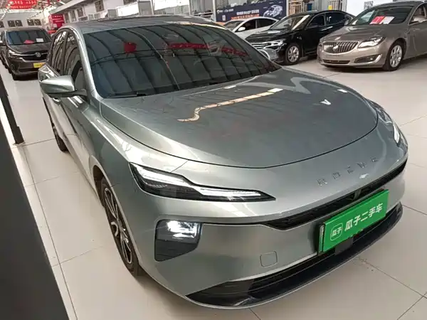 Roewe D6 2025