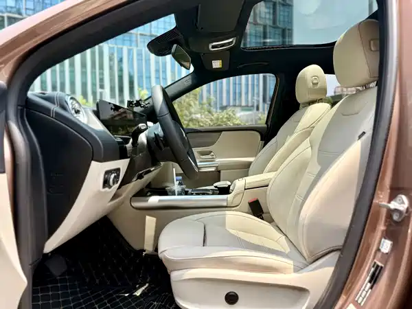 Mercedes-Benz EQA 2023