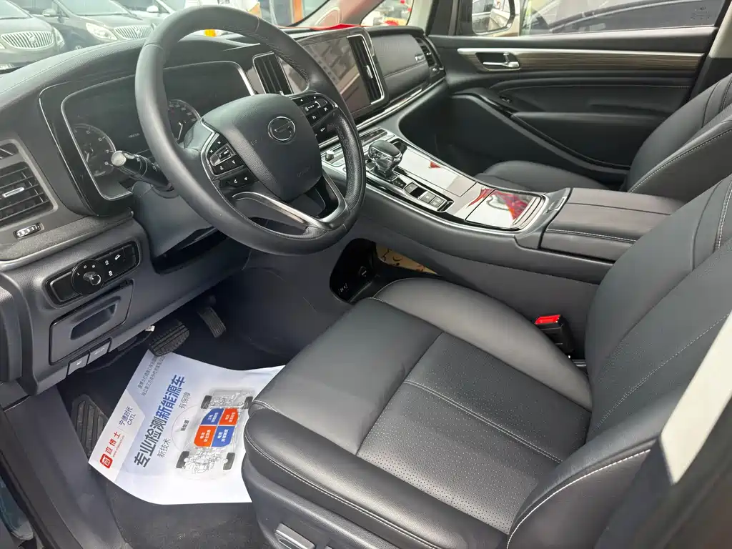 GAC Motor Trumpchi M8 2022 — фото 11