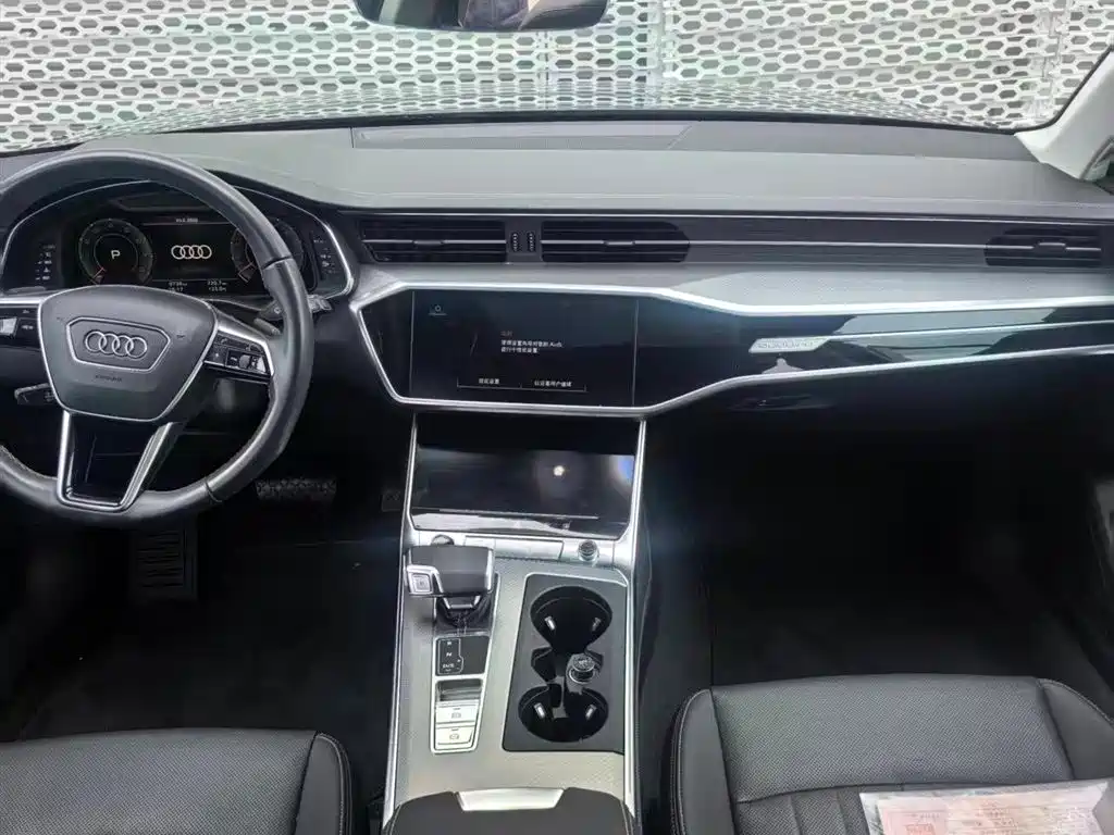 Audi A6 2025