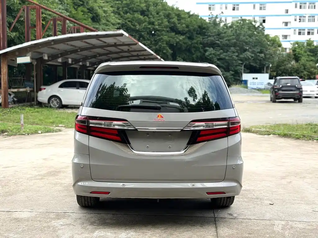 Honda Odyssey 2019 — фото 5