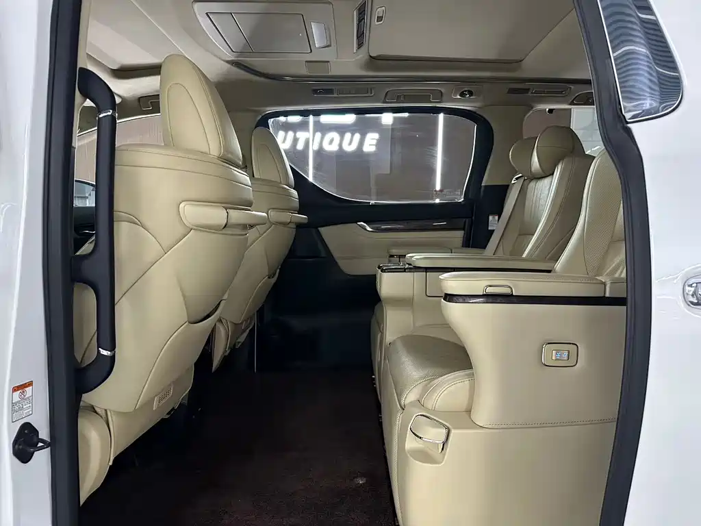 Toyota Alphard 2019 — фото 5