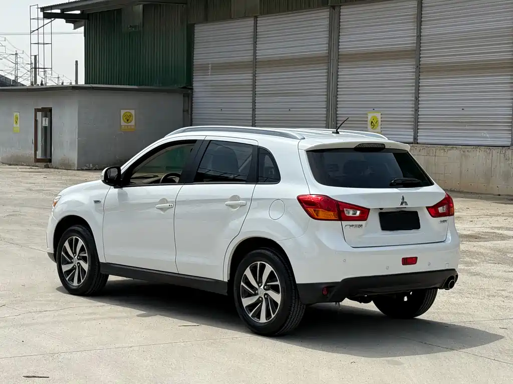Mitsubishi ASX 2017 — фото 5