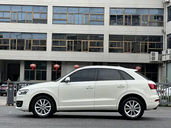 Audi Q3 2014