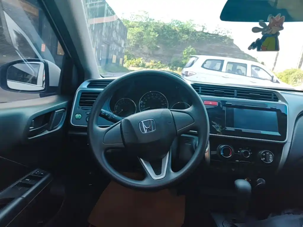 Honda City 2017 — фото 11