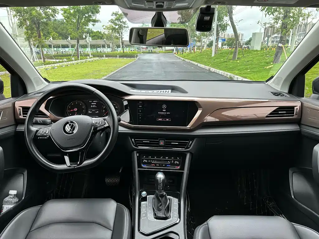 Volkswagen Tharu 2021