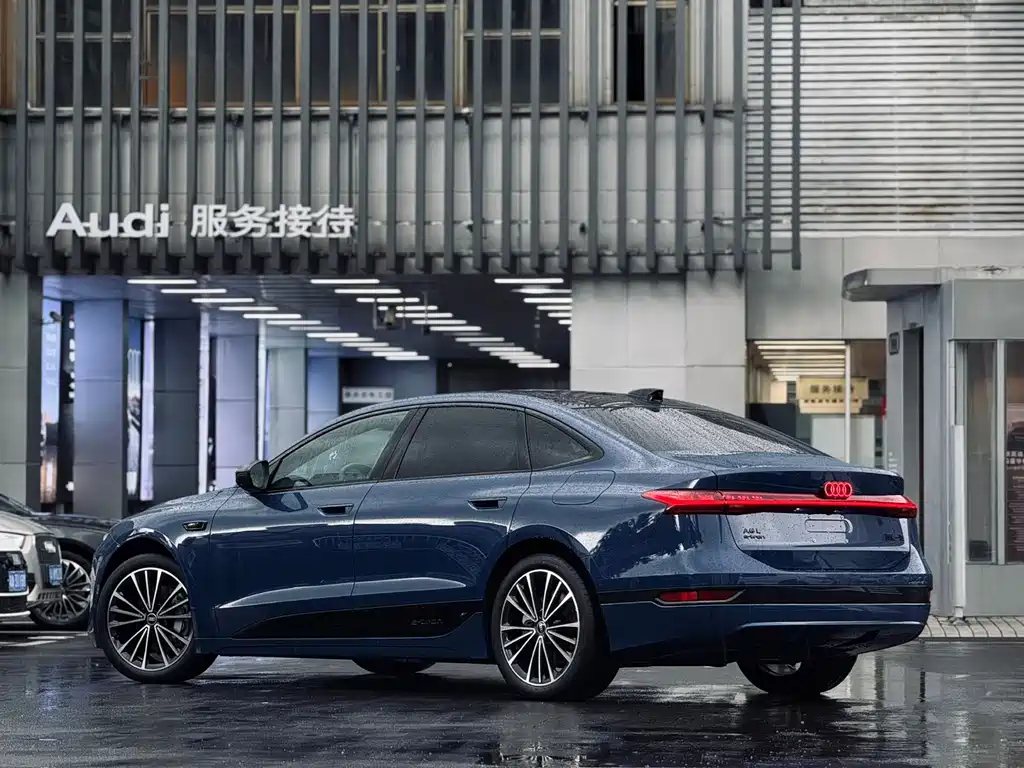 Audi A6L E-Tron 2026 — фото 16