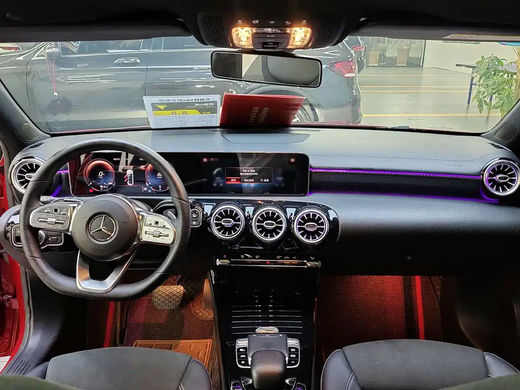 Mercedes-Benz A-Class 2020 — фото 12