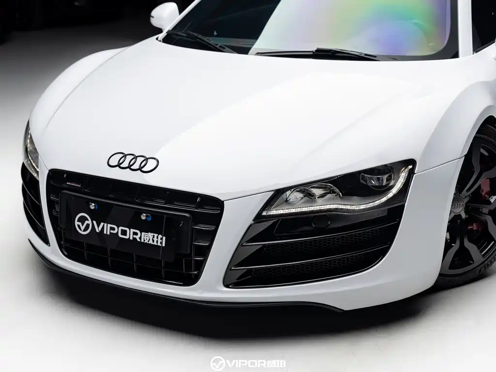 Audi R8 2012 — фото 16