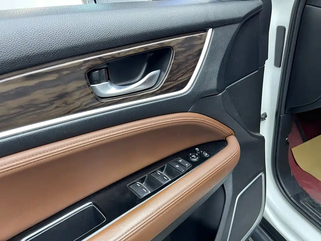 Honda UR-V 2017 — фото 24