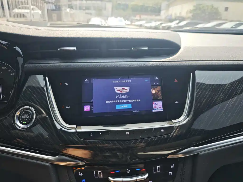 Cadillac XT6 2021 — фото 16