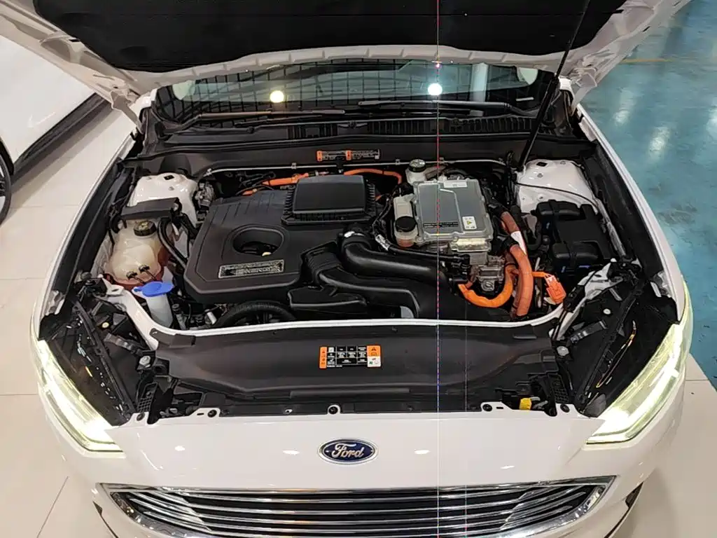 Ford Mondeo New Energy 2019 — фото 25