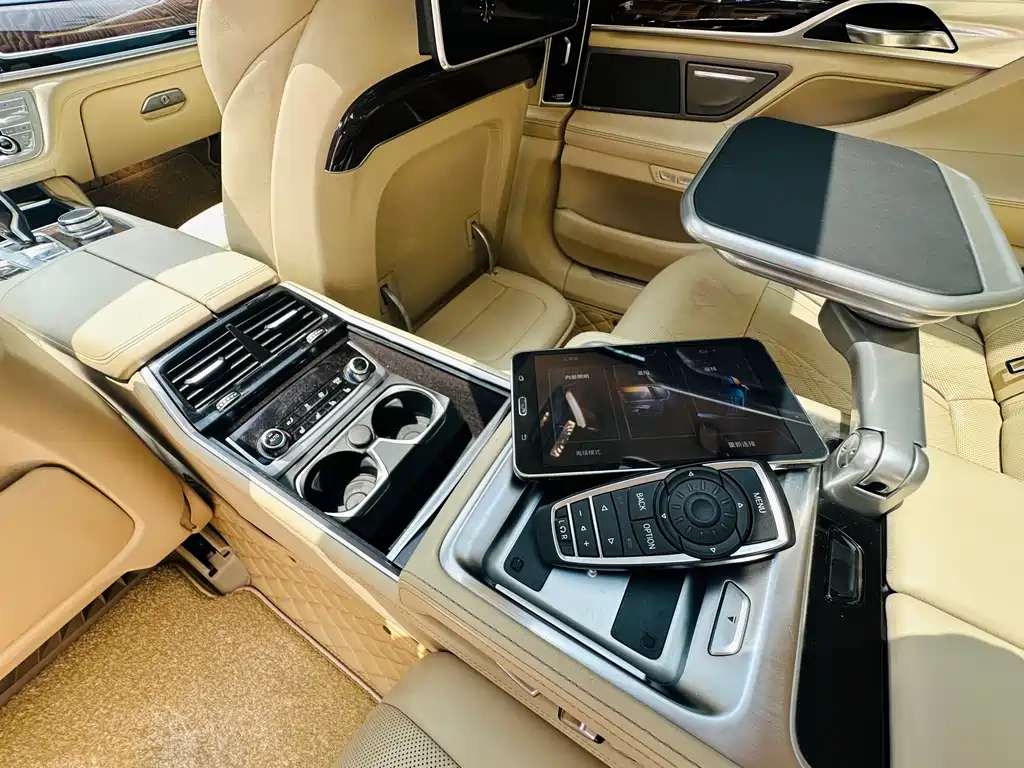 BMW 7 Series 2016 — фото 10