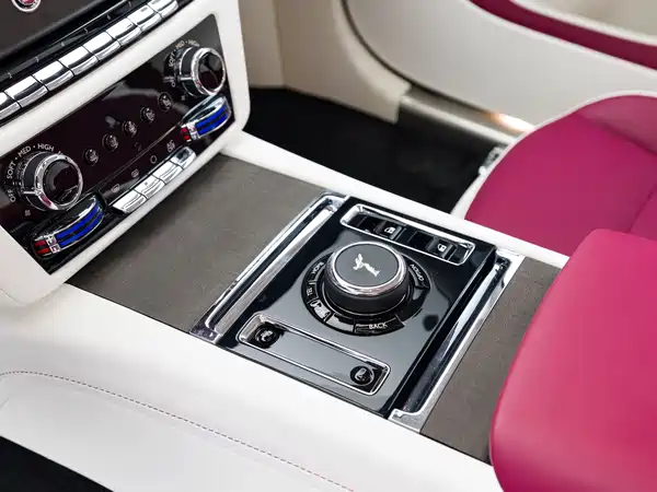 Rolls-Royce The Shining 2026