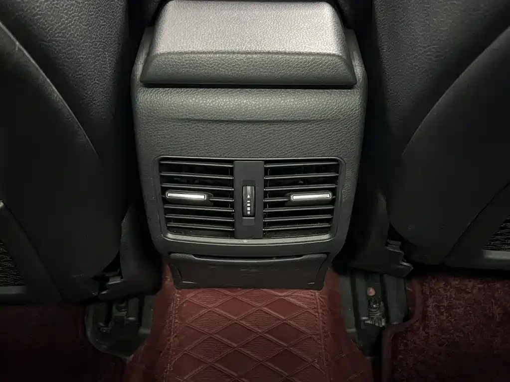 Mercedes-Benz GLA 2019 — фото 15