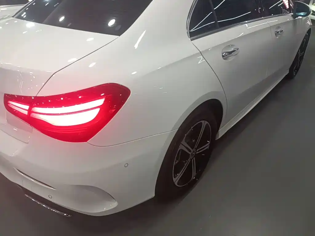 Mercedes-Benz A-Class 2025 — фото 8