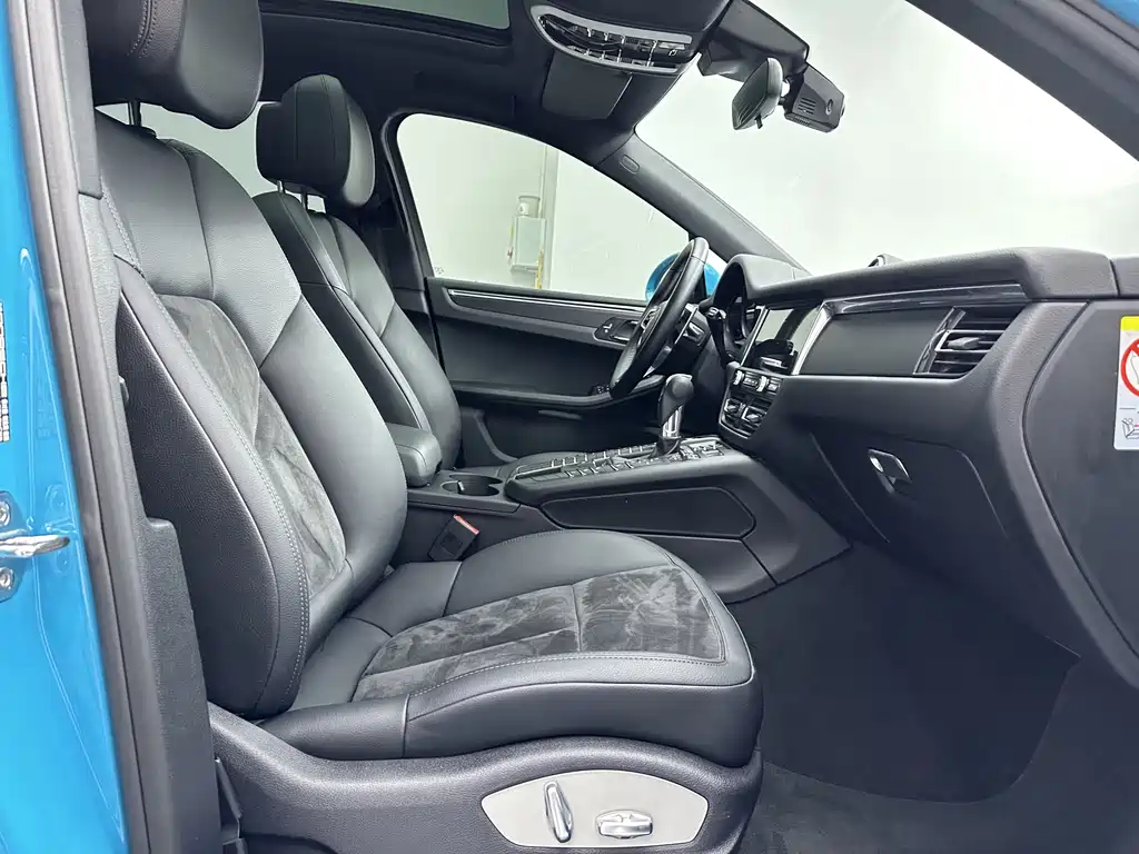 Porsche Macan 2020 — фото 12