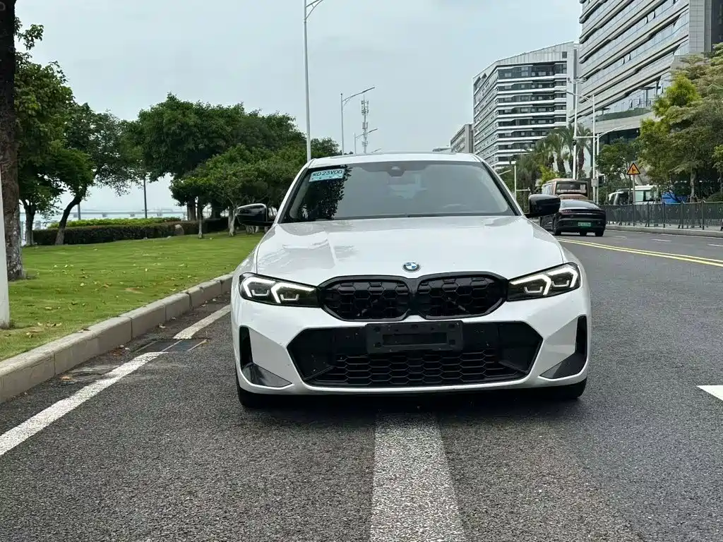BMW 3 Series 2023