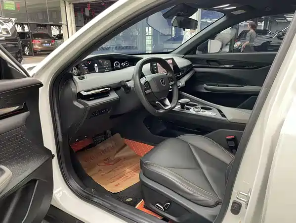 Changan UNI-V 2023