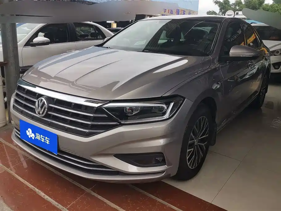 Volkswagen Sagitar 2019