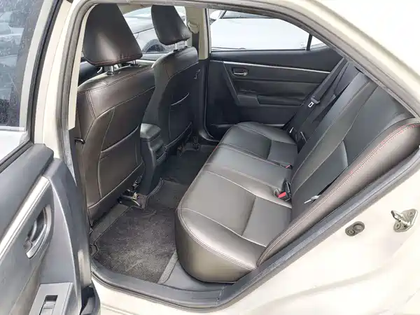 Toyota Corolla 2015