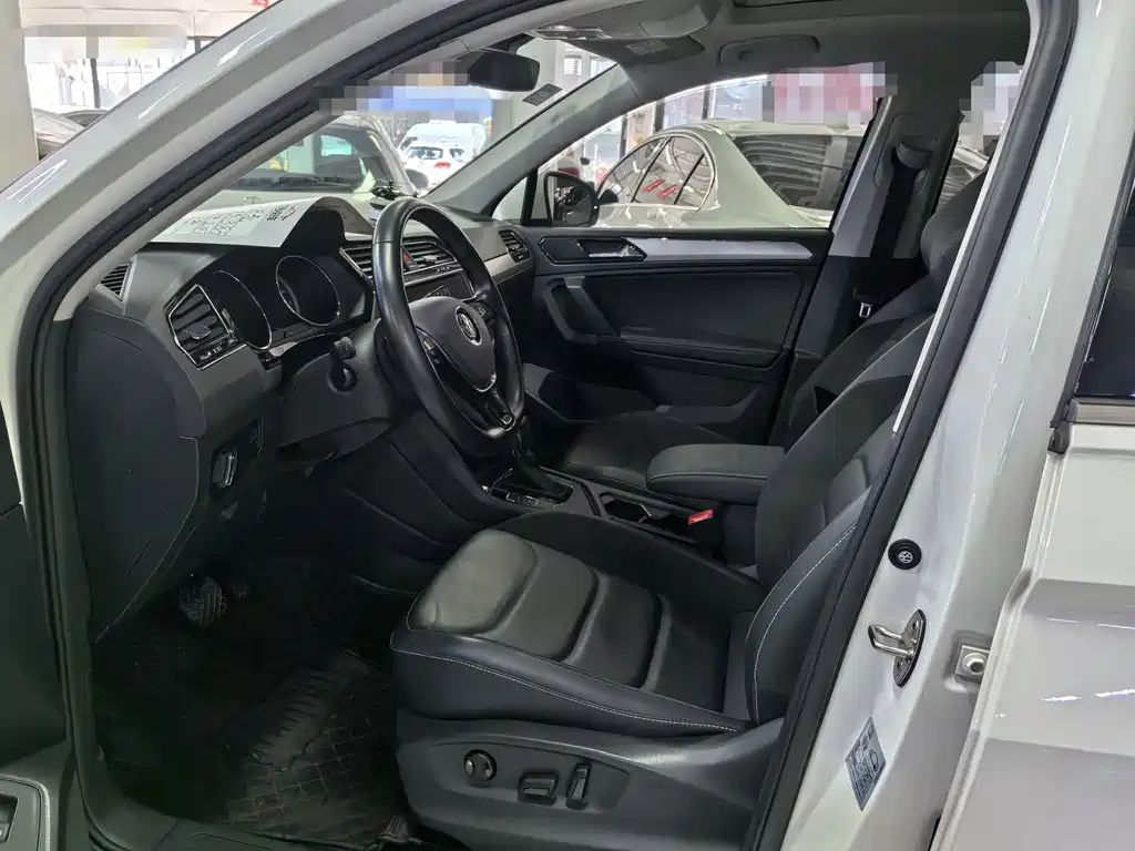 Volkswagen Tiguan L 2020