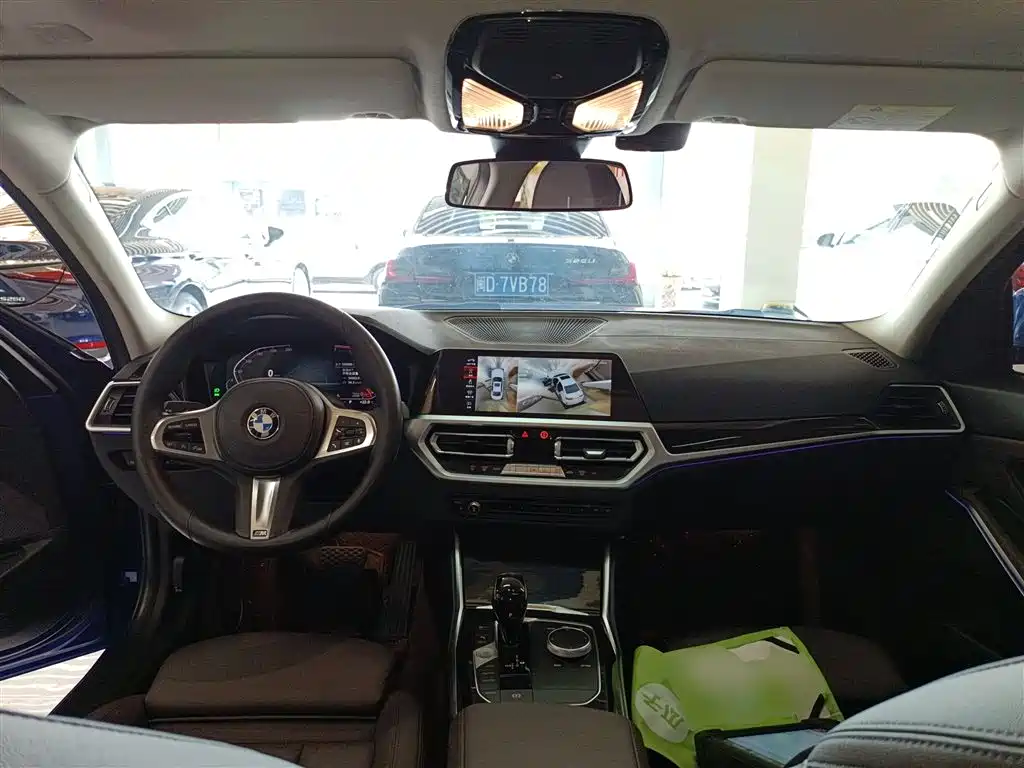 BMW 3 Series 2019 — фото 10