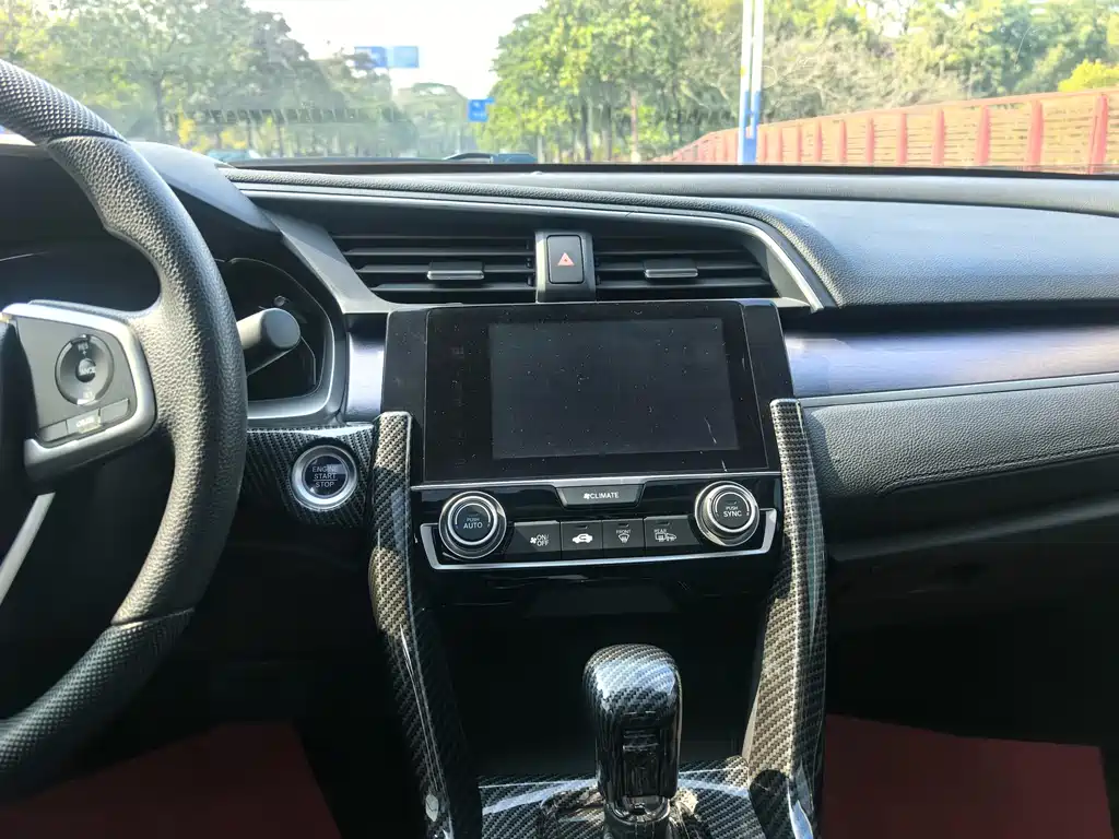 Honda Civic 2016 — фото 16