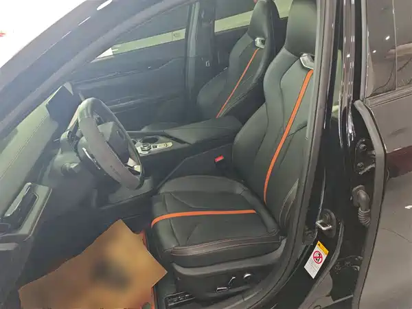 Changan UNI-V 2024