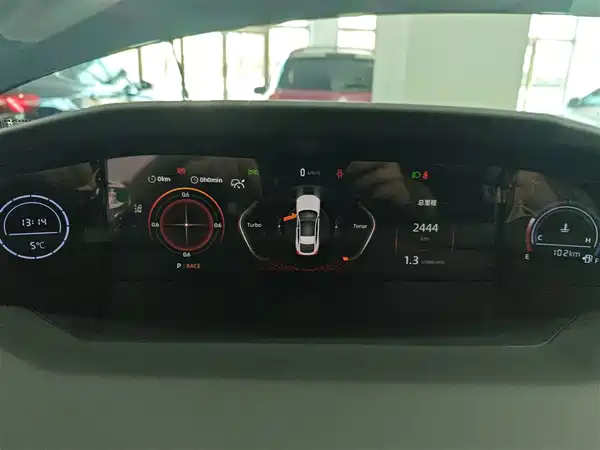 Changan UNI-V 2024