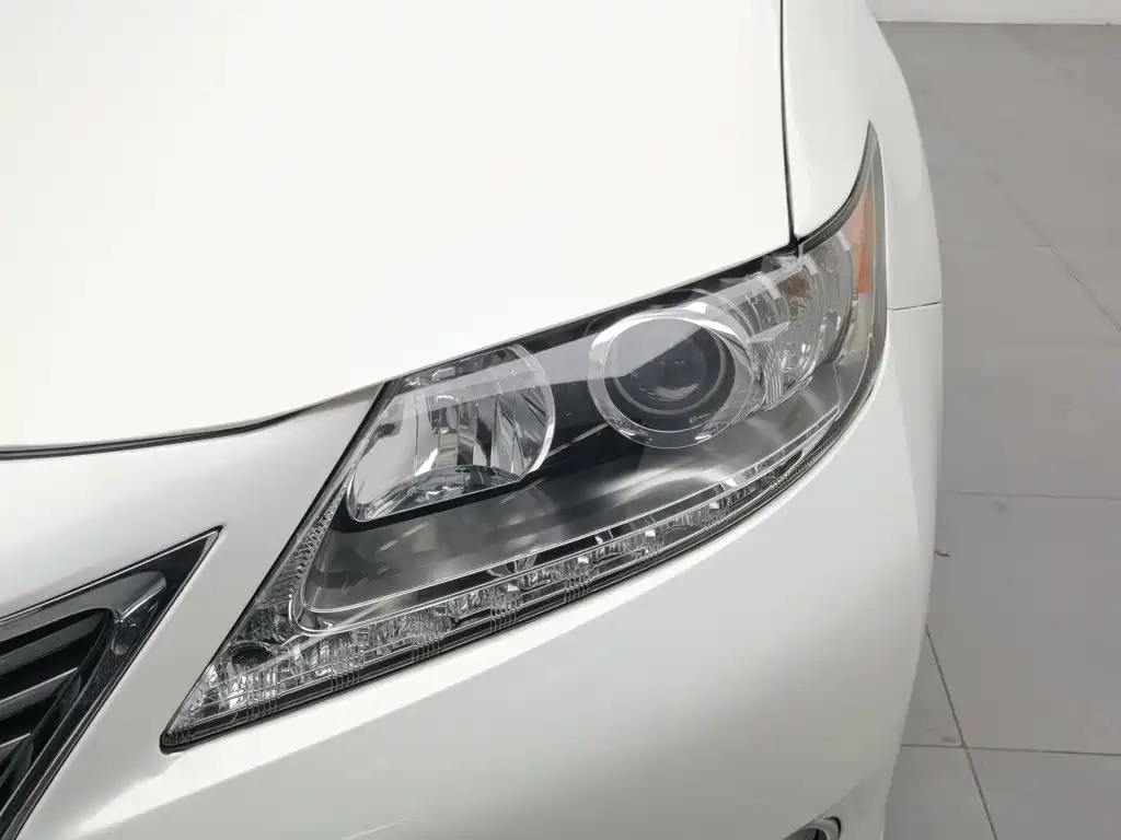 Lexus ES 2015 — фото 7