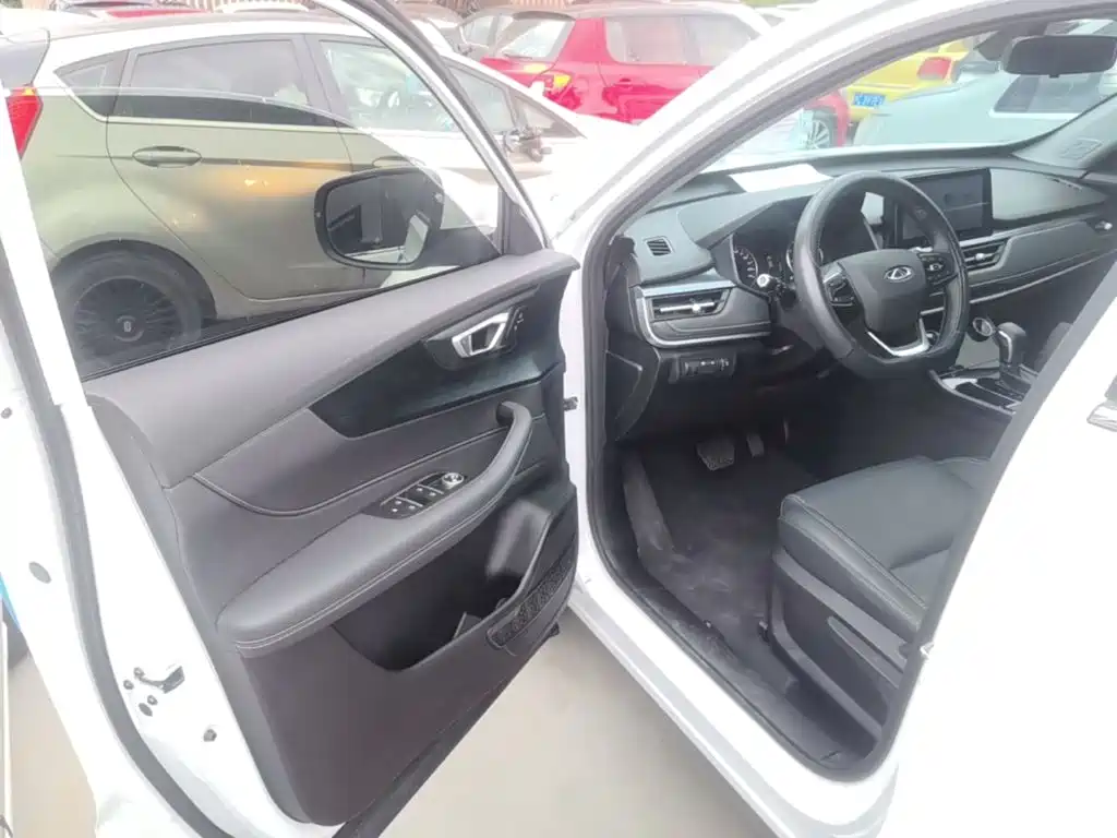 Chery Tiggo 5x 2025 — фото 16