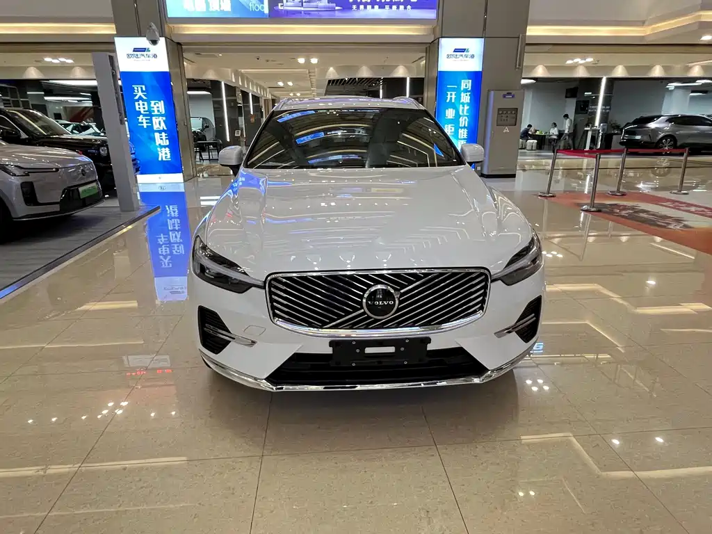Volvo XC60 2026
