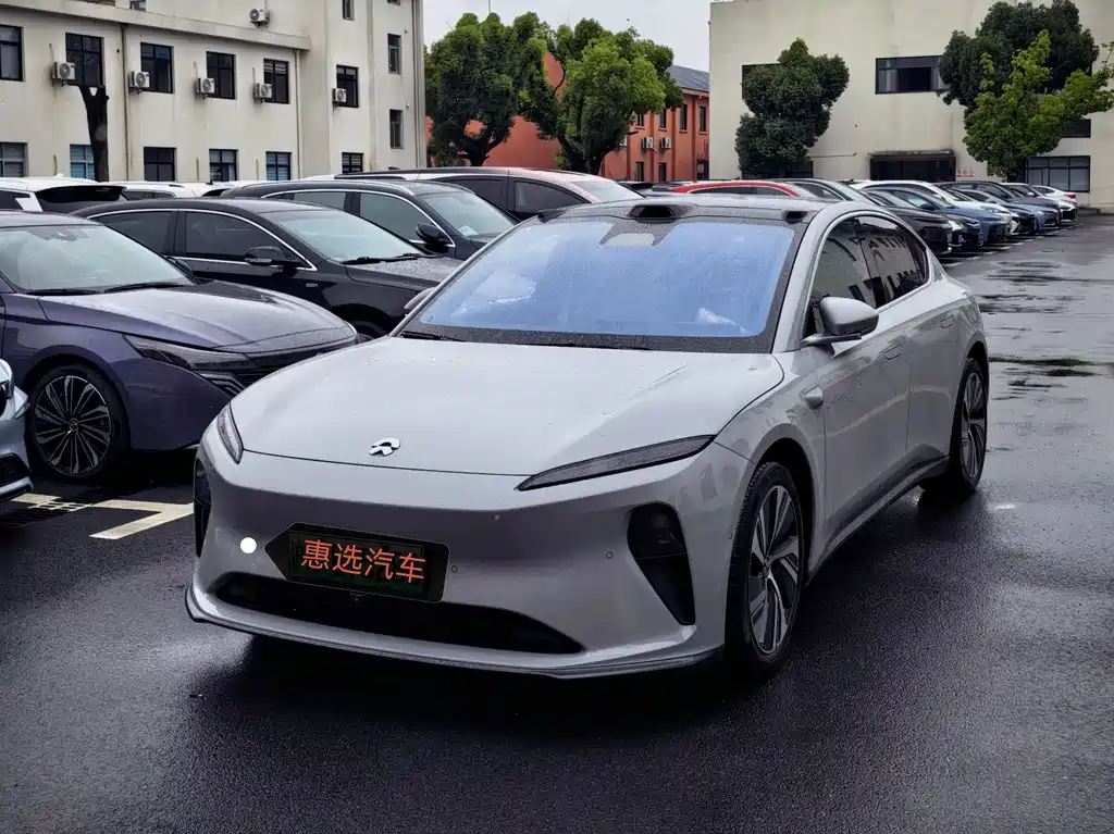 NIO ET5 2024