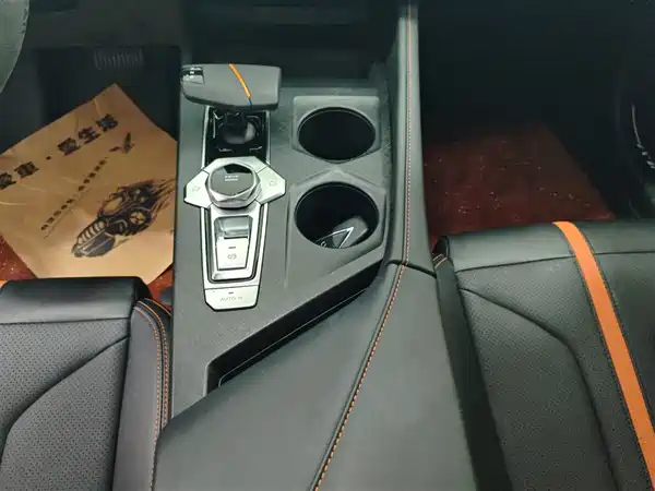 Changan UNI-V 2024
