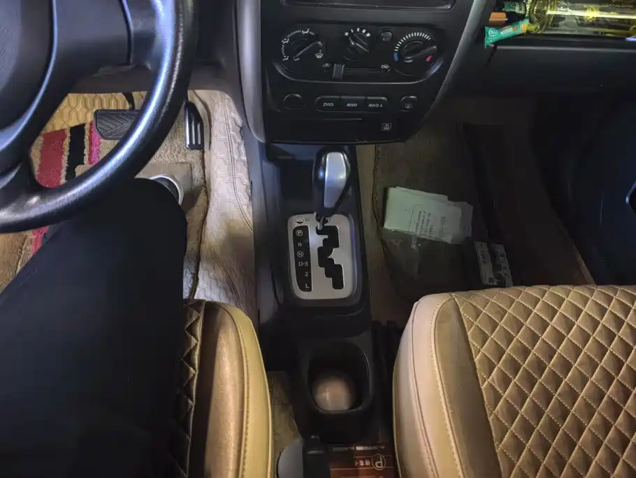 Suzuki Jimny 2018 — фото 16